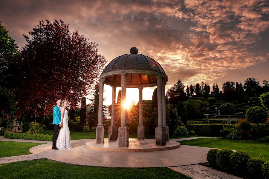 Photographe de mariage Vaduva Adelin-Ionut (infinitemoments). Photo du 5 mai