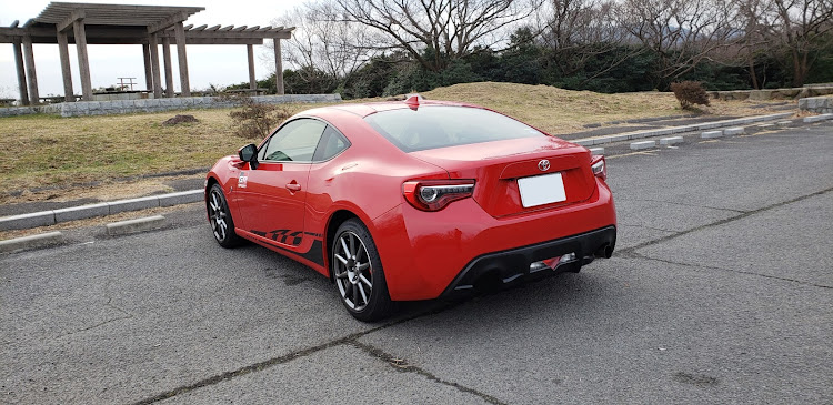 86のドライブ・エムズガレージ・レッドメモリーに関するカスタム事例の投稿画像1枚目