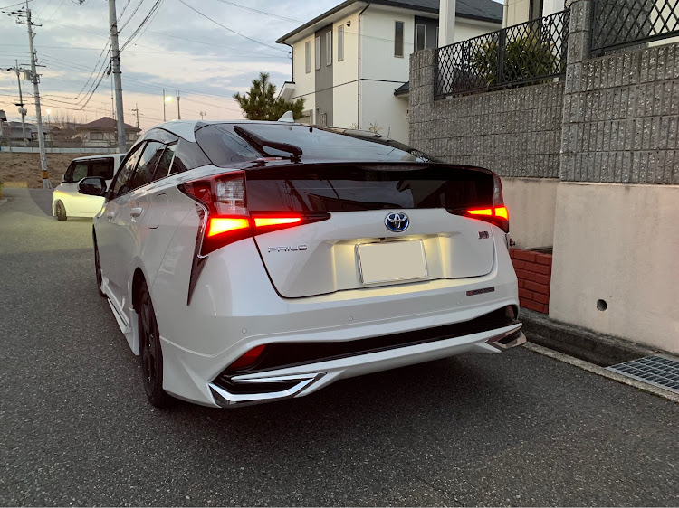 プリウスの50プリウス・納車・トヨタ・マイナーチェンジに関するカスタム事例の投稿画像2枚目