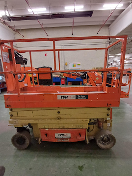 Picture of a JLG 2032ES