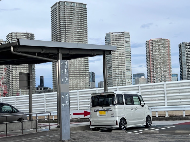 スペーシアカスタムのスガスペック・タイヤへのこだわり・ウォータースポット嫌い・10月もよろしくお願いします・関東圏のカー活を盛り上げ隊に関するカスタム事例の投稿画像3枚目