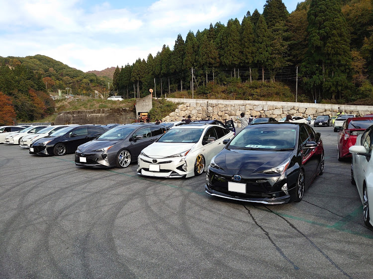 プリウスの目指せPickUpCars・医療従事者にエールを❗️・フルサイズ欲しい(笑)・ちーむとよたぷりうすふれんず・一度でいいからピックアップに選ばれたい！に関するカスタム事例の投稿画像4枚目
