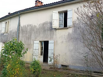 maison à La Chapelle-Montmoreau (24)