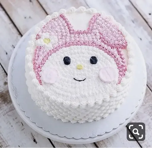 Butterscotch Hello Kitty Face Cake