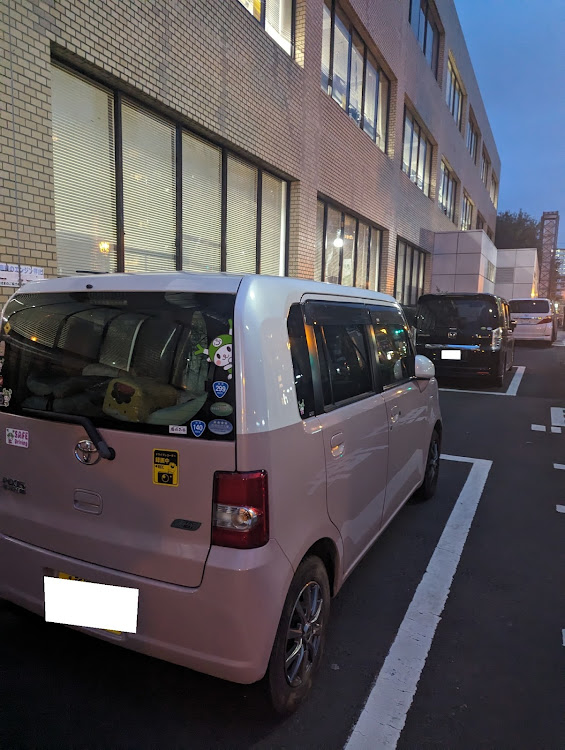 ピクシススペースカスタムの縦列駐車・駐車苦手・うまくなりたい・くだらない事大好きに関するカスタム事例の投稿画像3枚目