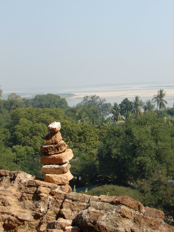 MINGUN PAGODA (PAHTODAWYI