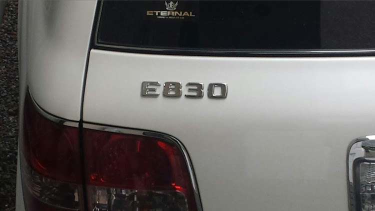 クラウンエステートの車種名エンブレムは無し派・ホッドロッドに関するカスタム事例の投稿画像1枚目