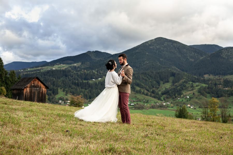 Fotógrafo de casamento Ivan Kalinichenko (ivanfozz). Foto de 9 de abril 2021