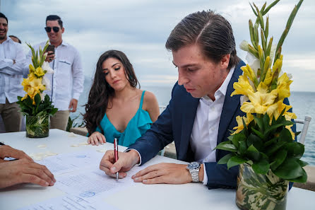 Fotografo di matrimoni Leonel Longa (leonellonga). Foto del 24 luglio 2019