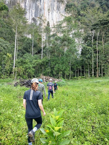 Merapoh Caves Gua Tahi Bintang