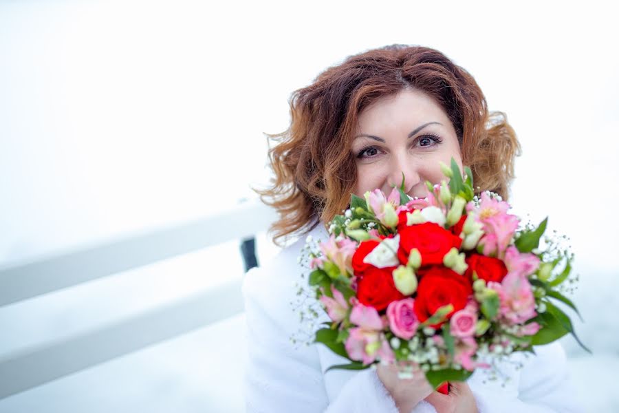 Fotógrafo de casamento Elvira Bilibina (ellibilibina). Foto de 27 de fevereiro 2017