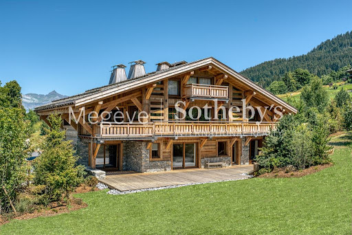 Chalet with terrace 1