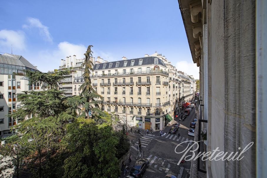 Vente appartement 5 pièces 118.3 m² à Paris 16ème (75016), 1 550 000 €