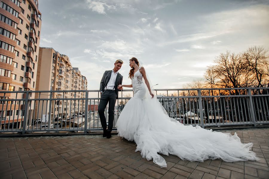 Wedding photographer Viktoriya Vasilevskaya (vasilevskay). Photo of 25 December 2015