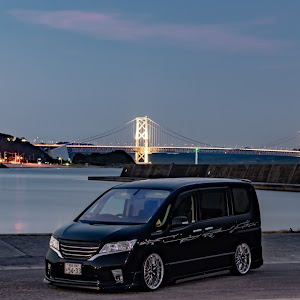セレナ FC26