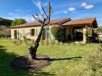 villa à Simiane-la-Rotonde (04)