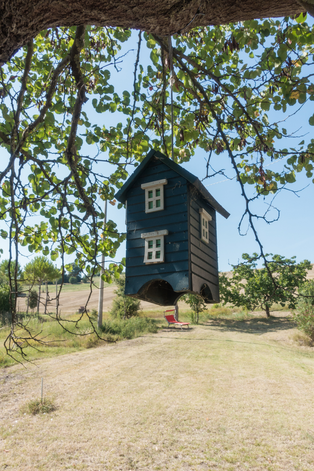 Sdraiarsi sotto Casa . di MicheleCarrano