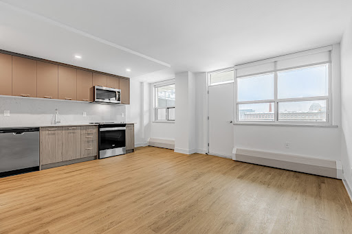 Contemporary apartment 3