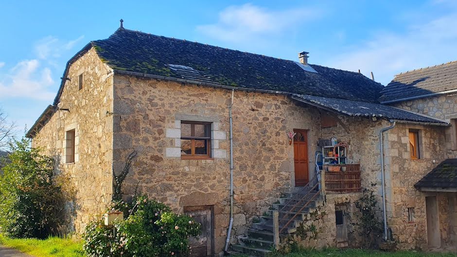 Vente ferme 7 pièces 178 m² à La Fouillade (12270), 246 000 €