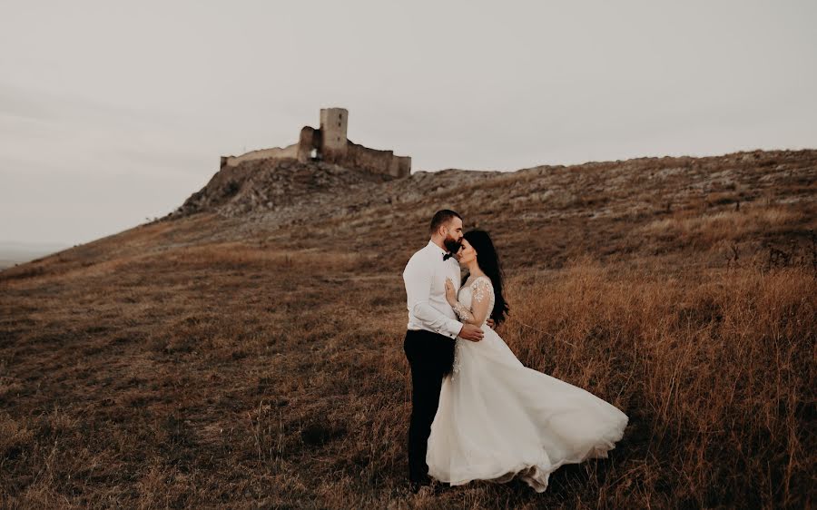 結婚式の写真家Răzvan Baluș (razvanbalus)。2022 9月5日の写真