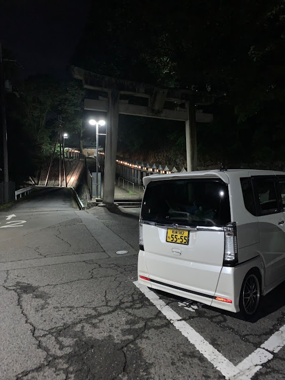 Nボックス+カスタムの信貴山　毘沙門天ご出現祭・しょうもない投稿にイイねコメントありがとうございます。に関するカスタム事例の投稿画像1枚目