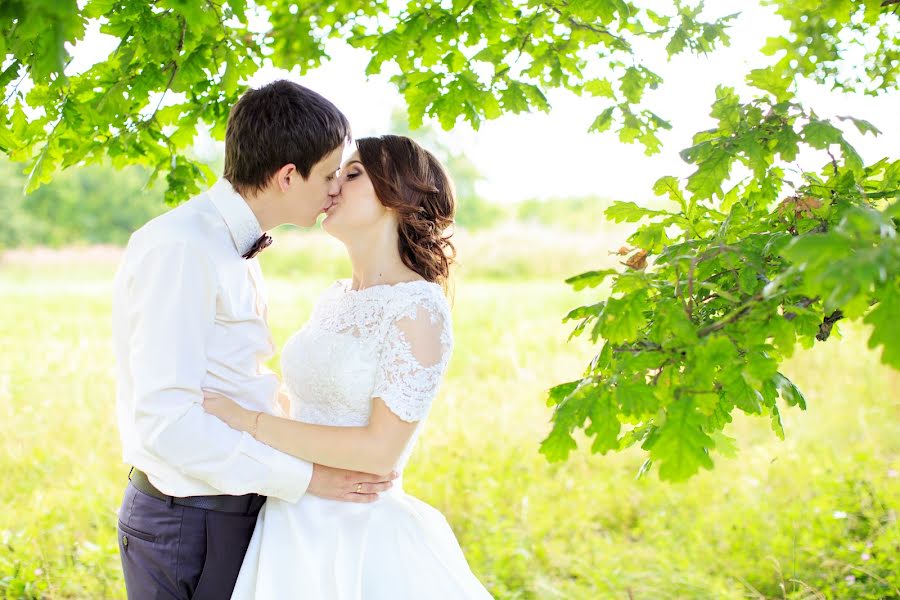 Fotógrafo de casamento Vera Polukarpikova (verakoketka). Foto de 5 de agosto 2016