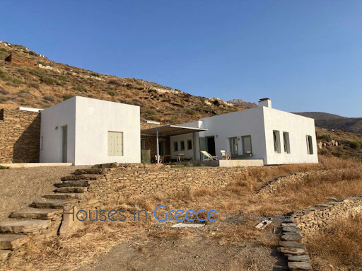 Seaside house with garden and terrace 1