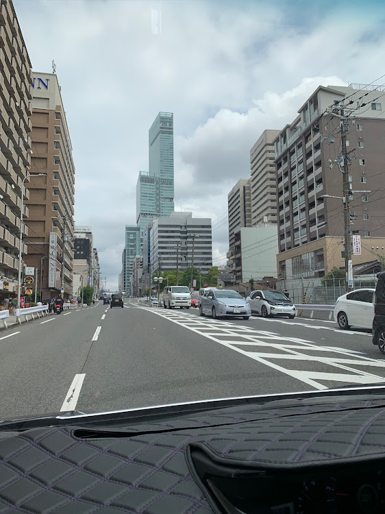ヴォクシーの楽しいGW遠征・関西最高❣️・大阪観光・低そうで低くない少し低い車・70straight lineに関するカスタム事例の投稿画像2枚目