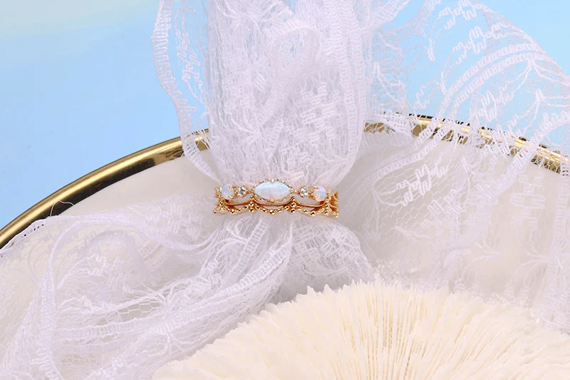 images slider number - 3