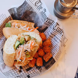 SPECIAL Bánh Mì Cá Chiên / Battered Fish Bánh Mì