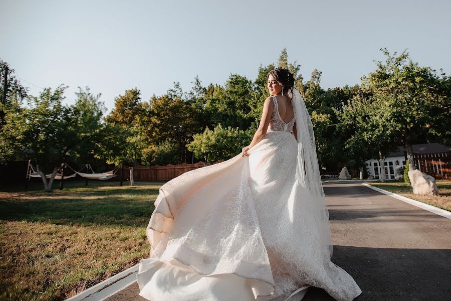 Wedding photographer Arina Mukhina (arinamukhina). Photo of 3 December 2018