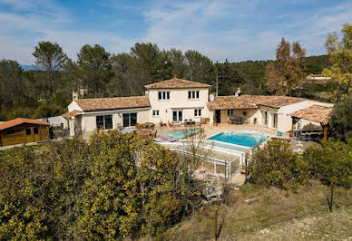 Villa with pool and terrace 3