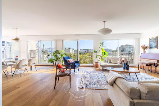 Apartment with terrace 2