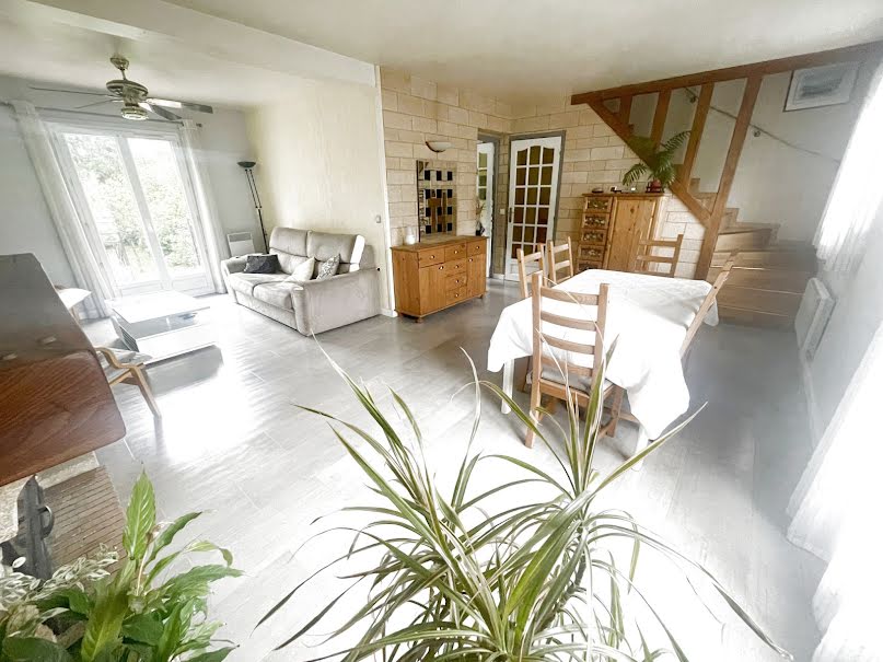 Vente maison 6 pièces 107.77 m² à Noisy-le-Grand (93160), 445 000 €