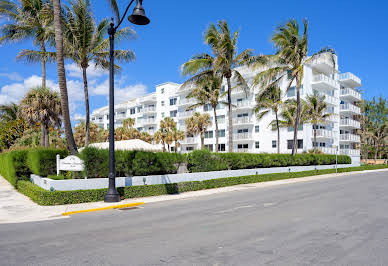 Apartment with pool 6