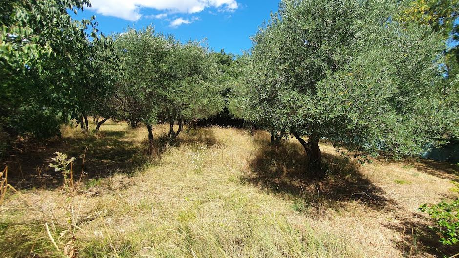 Vente terrain  2355 m² à Montignargues (30190), 316 500 €