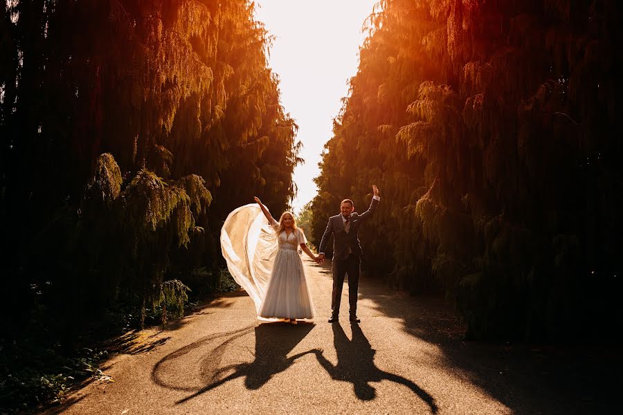 Wedding photographer Fabryka Ślubów (fabrykaslubow). Photo of 21 August 2023