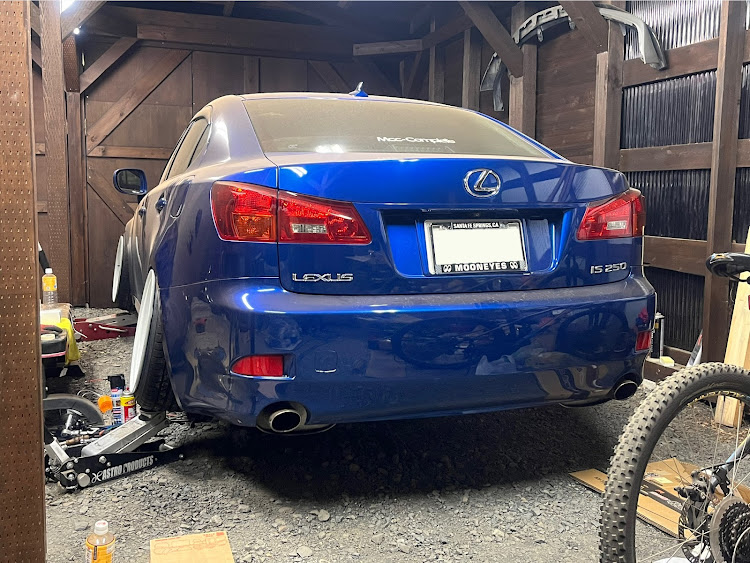 ISのキャンバー・仕様変更中・usdm・純正流用・車高調整に関するカスタム事例の投稿画像1枚目