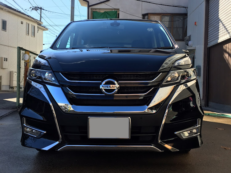 セレナの洗車・洗車納め・2018・よいお年をに関するカスタム事例の投稿画像1枚目