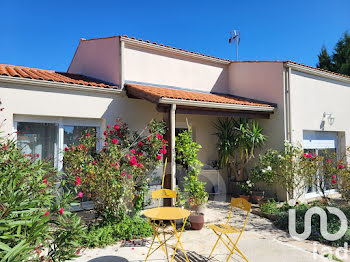 maison à Thenac (17)