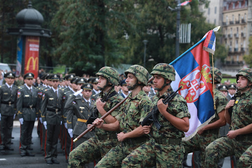 Military Analyst: Army of Serbia Alienated from People, Treats Students, Media as Enemies