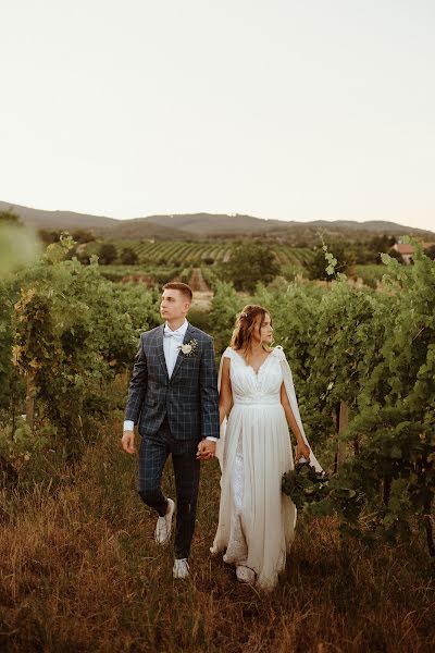 Fotógrafo de bodas Gréta Zubová (laskyplne). Foto del 8 de diciembre 2022