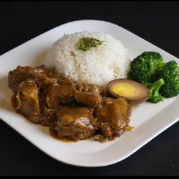 Hong Kong Style Curry Chicken on Rice