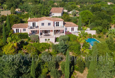 Villa with pool and terrace 3