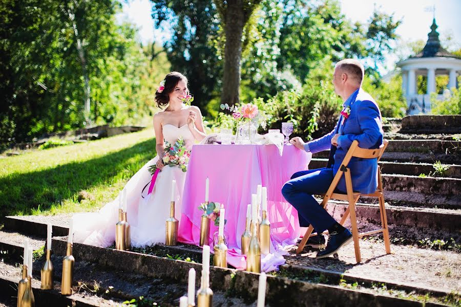 Fotografo di matrimoni Anna Kuznecova (ankkyz). Foto del 4 febbraio 2016