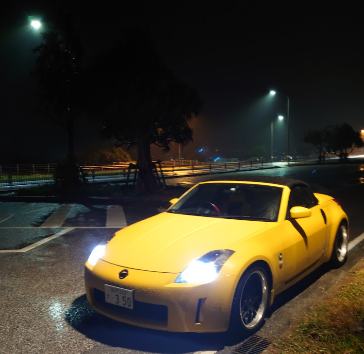 フェアレディZ ロードスターのZ33・350Z・オープンカー・沖縄・海中道路に関するカスタム事例の投稿画像1枚目