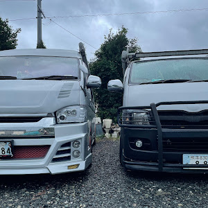 ハイエースバン KDH220K