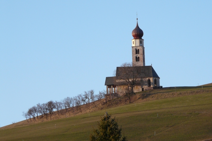 Chiesetta solitaria  Siusi di sergiogattiinwind