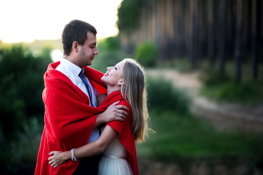 Fotógrafo de bodas Lyubov Dodkina (dodkina). Foto del 11 de enero 2016