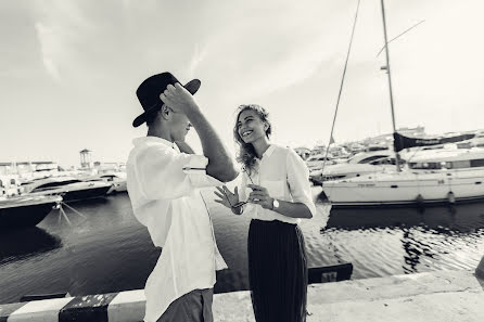 Fotógrafo de casamento Mila Tikhaya (milatihaya). Foto de 24 de agosto 2017